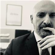 Avvocato abilitato impartisce lezioni di diritto civile